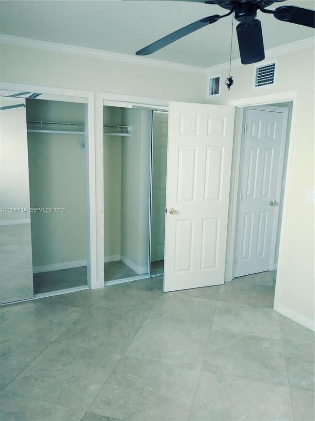 Photo - 1864 NE 46th St Unit E1