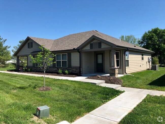 Building Photo - Newer 2 Bed 2 Car Attached Villa in Blue S... Rental