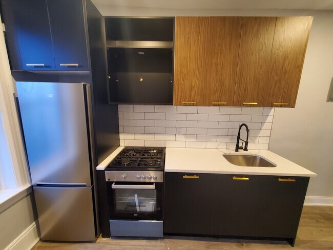 3139 JFK 204 - 3144 John F Kennedy Blvd Unit 402