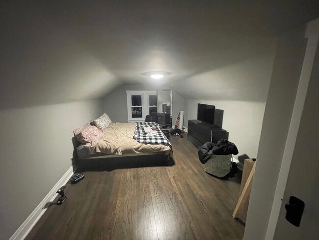 Photo - 1524 E Algonquin Rd