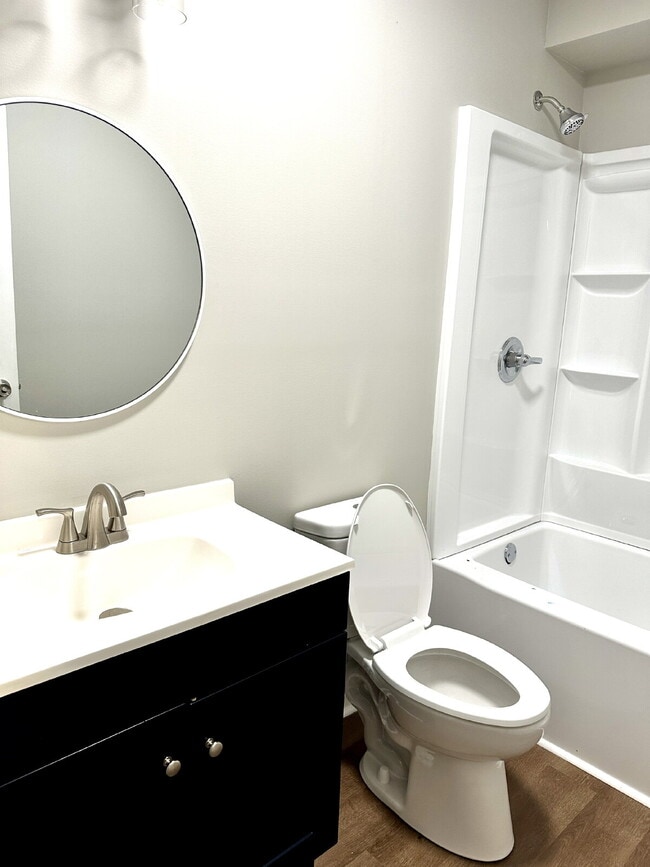 Photo - Move-In Ready Room Rental - PRIVATE BATH –... Unit ROOM 4