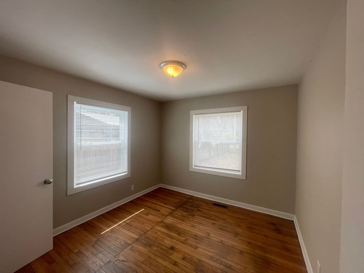 Photo - 2044 S Hampton Ave