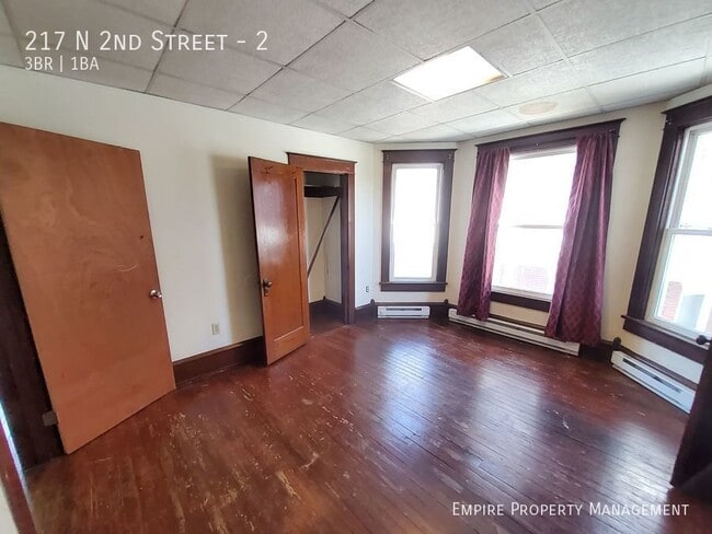 Photo - 217 N 2nd St Unidad 2