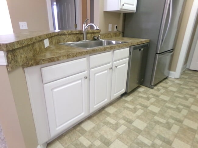 Photo - 2065 Silvercrest Dr