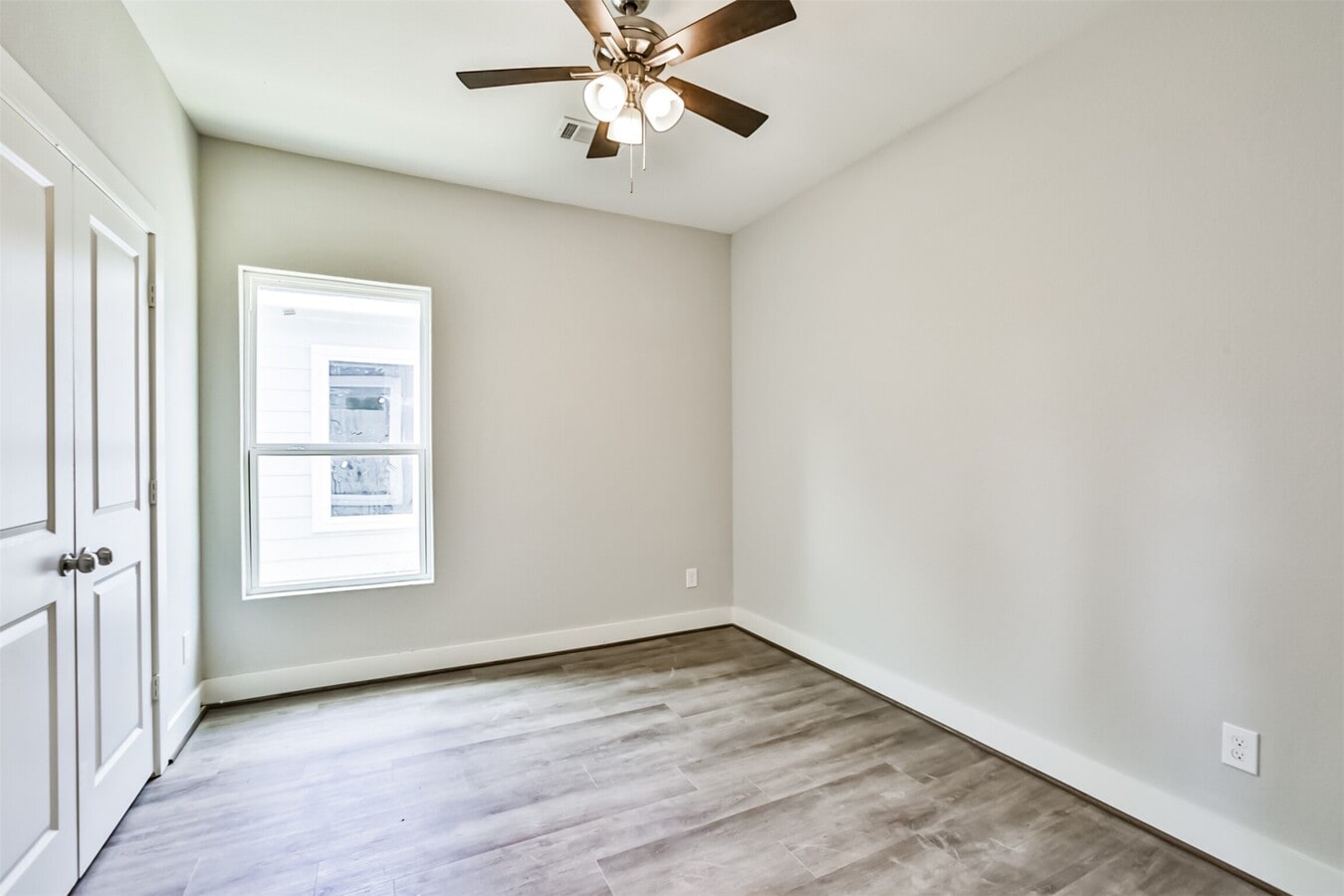 Photo - 420 Ave B