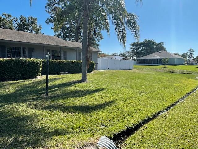 Photo - 2081 SW Gemini Ln