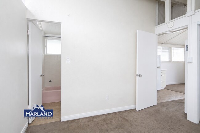 6250-6264.5-62645 Stanley Ave