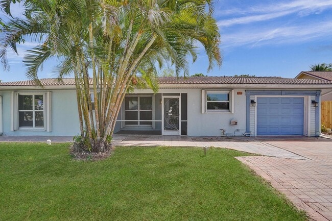 Photo - 618 Lindell Blvd House