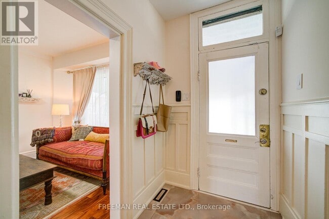 Photo - 302 Evelyn Ave