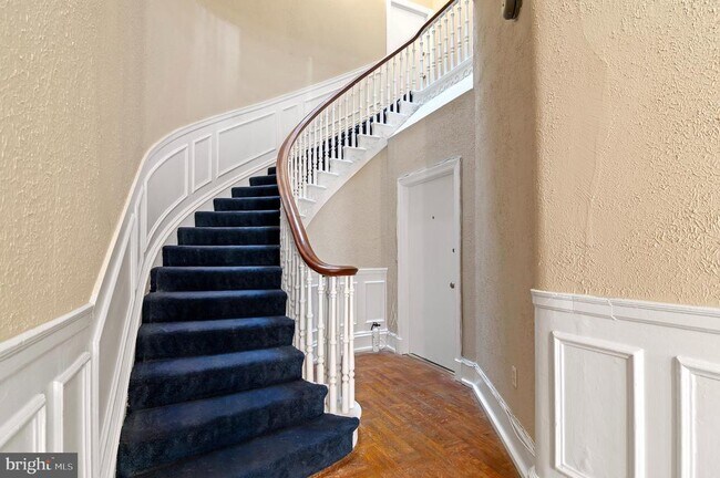 Photo - 919 St Paul St Unit 3FL