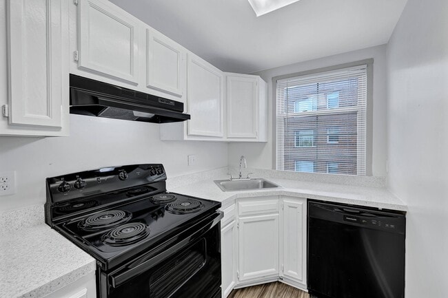 River Hill Apartments