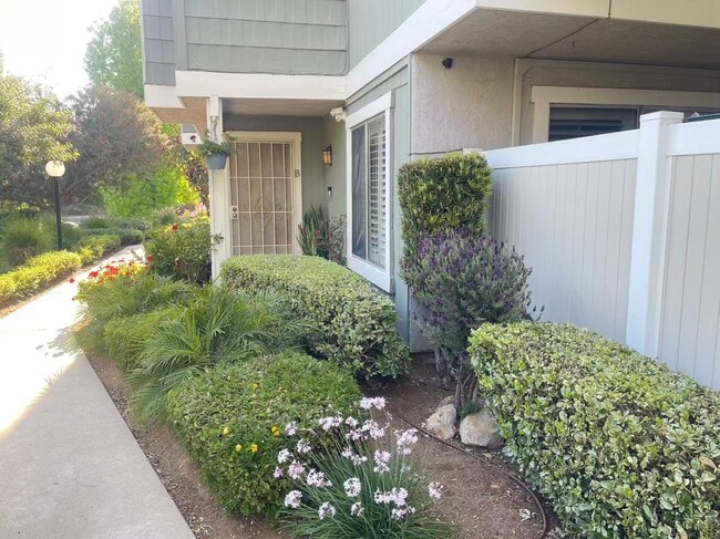 Photo - 660 Golden Springs Dr Unit B