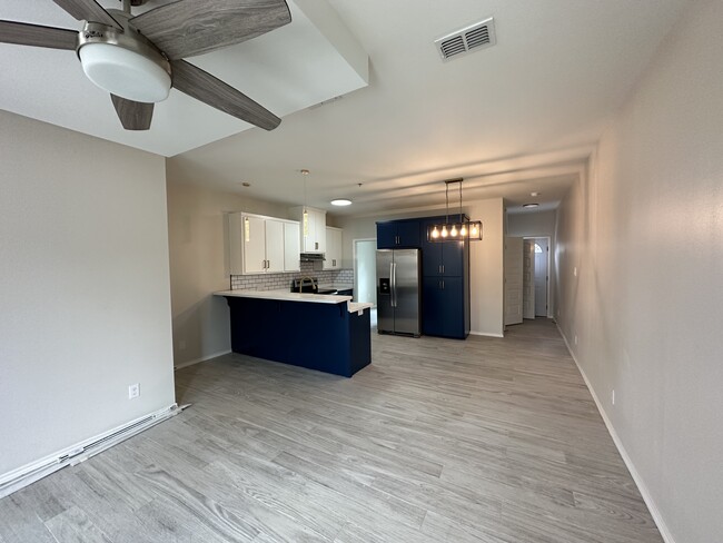 Photo - 1308 W Fig Ave Townhome