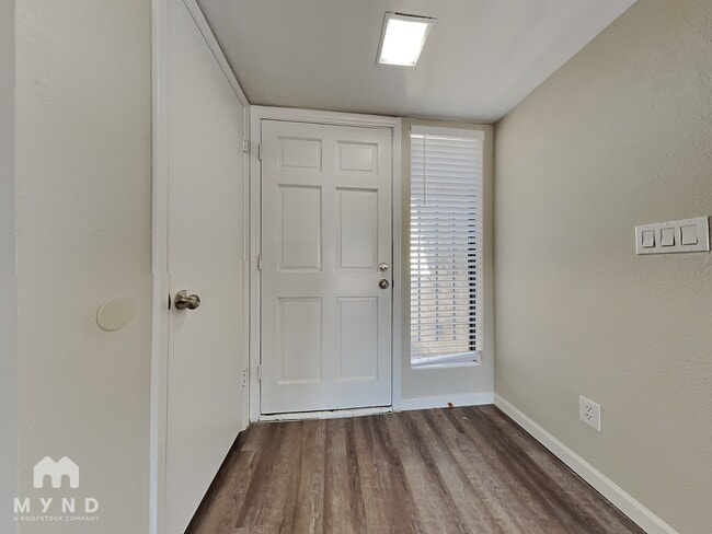 Photo - 4816 W Sierra Vista Dr