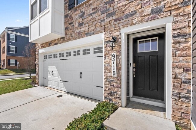 Photo - 9715 Summerton Dr