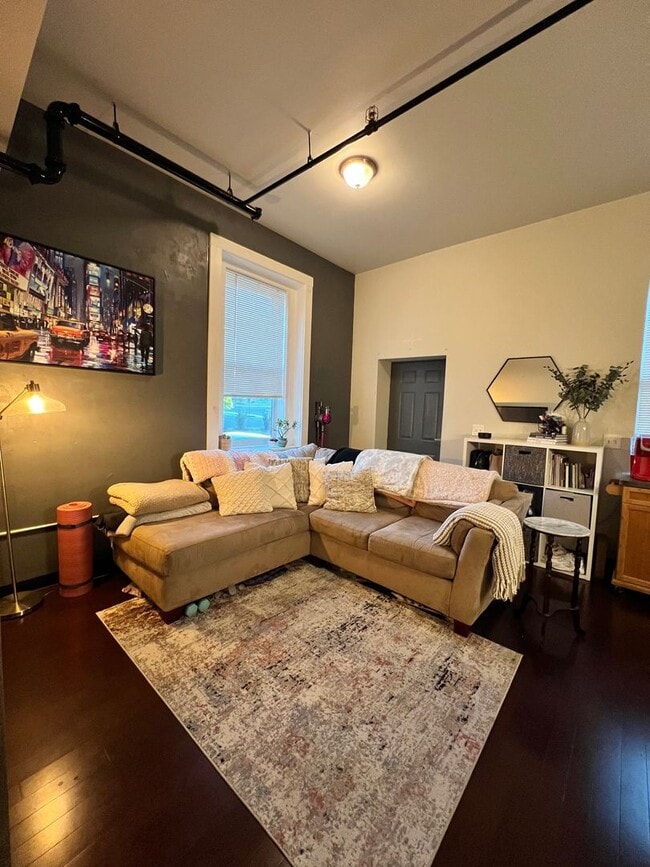 Photo - 602 N Queen St Unit Apt 4