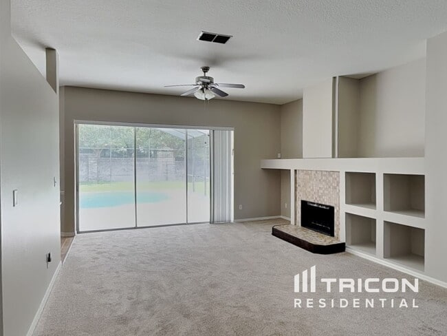 Photo - 933 Palm Cove Dr