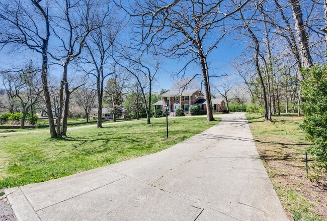 Photo - 795 Greeley Dr