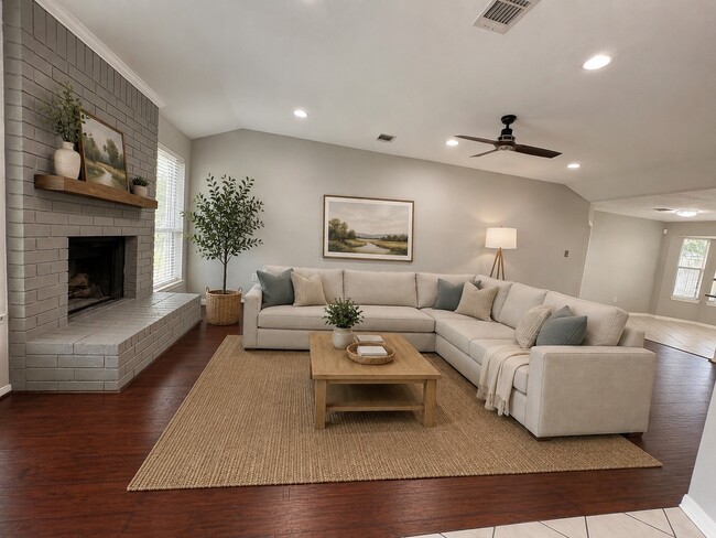 Photo - 1206 Park Knoll Ln
