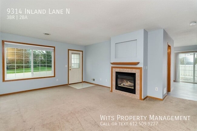 Photo - 9314 Inland Ln N