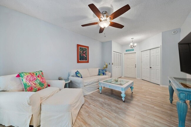 Photo - 401 Sea Oats Dr Unit D