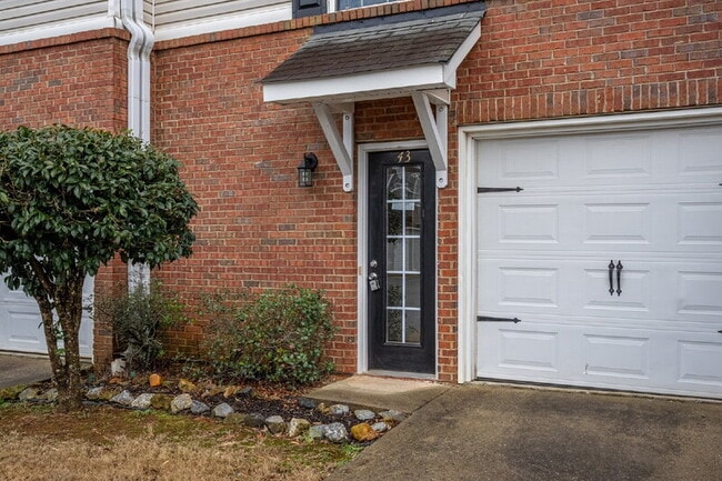 Building Photo - 43 Middlebrook Dr