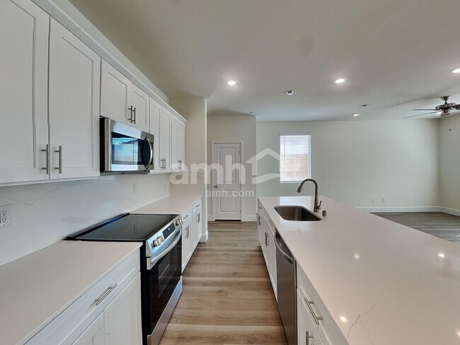 Photo - 259 Austin Bellerose Pl