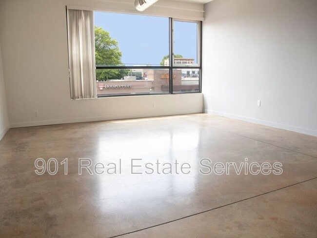 Photo - 670 Madison Ave Unit 205