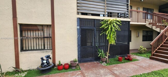 Building Photo - 6540 W 26th Dr Unit 14-60