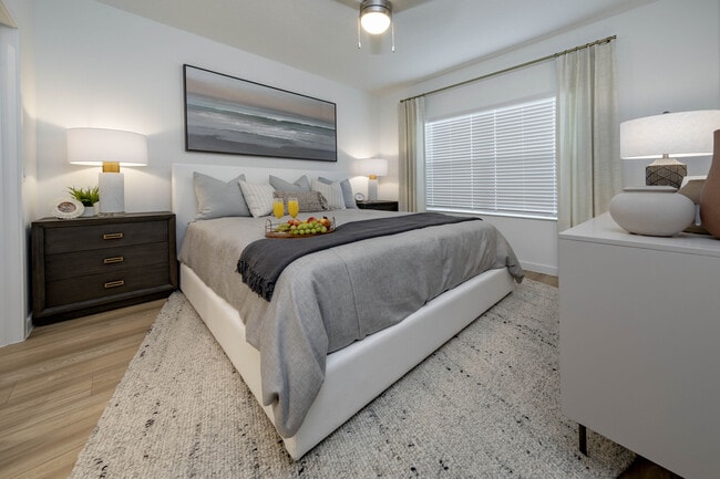 Photo - The Retreat at Sunset Walk