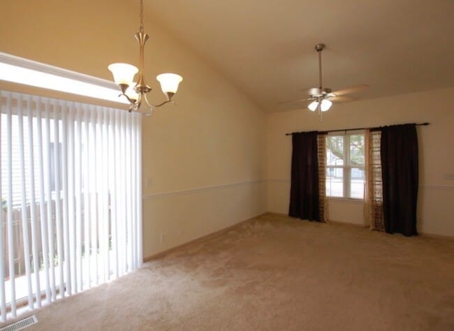 Photo - 14019 S Oakdale Cir