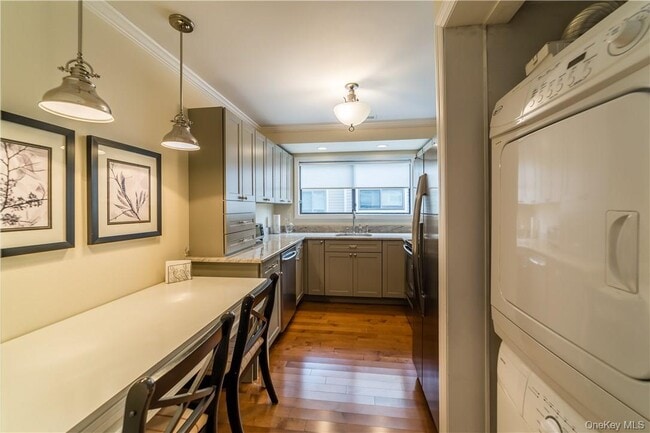 Photo - 170 Birchwood Cl