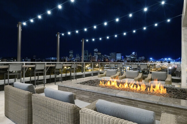 Photo - Hanover Everett