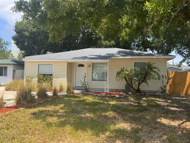 Photo - 3025 N Adams St House