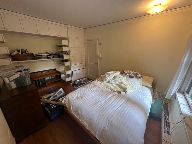Building Photo - 988 Memorial Dr Unit 283 Rental