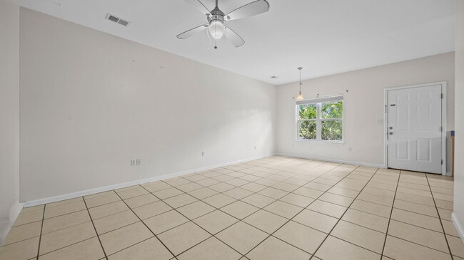 Living Room - 601 S Cedar St