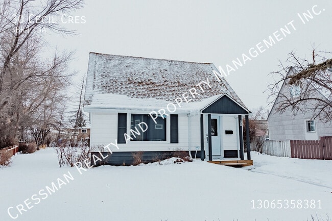 Building Photo - 3 Bed, 1 Bath FULL HOUSE W/ Garage & Carport located in Rosemont