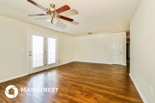 346 Shady Glen Cir