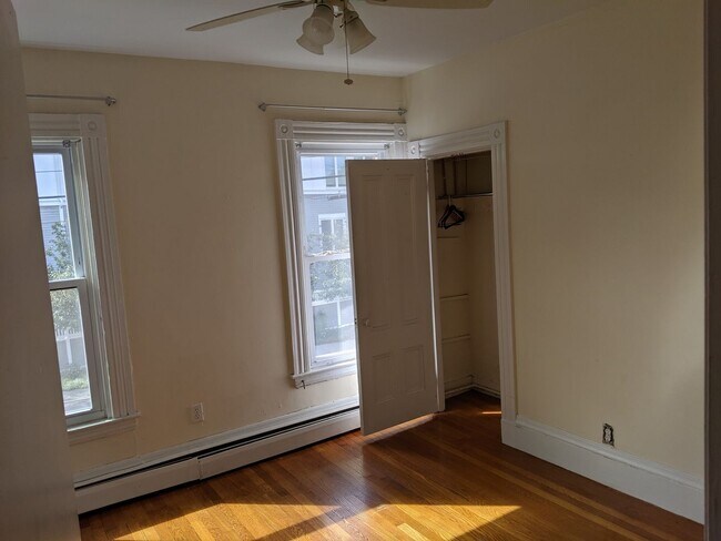 Photo - Cambridge 1 bed - Porter Square - Sept 1 m...