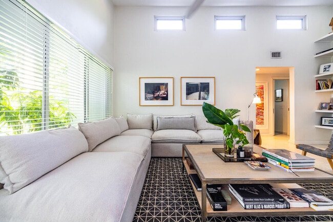 Photo - 420 NE 87th St Unidad ID1290879P