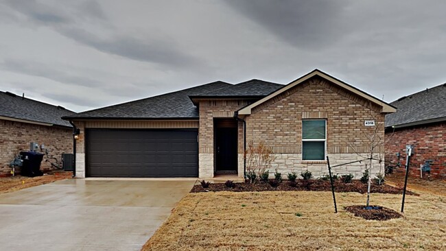 Very Nice Brand New 4 Bedroom home in Must... - Very Nice Brand New 4 Bedroom home in Must...