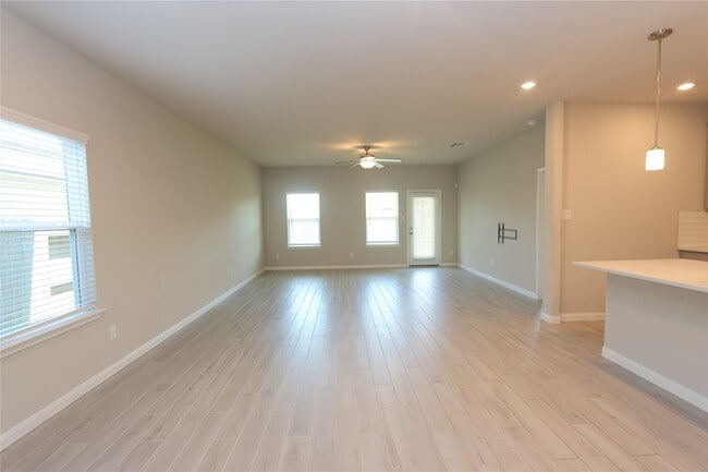 Photo - 7219 Toluca Dr