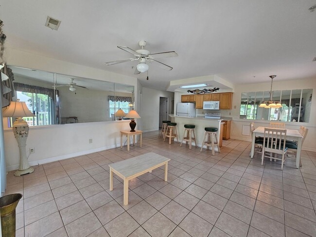 1215 N Middleton Dr Unit The Commons