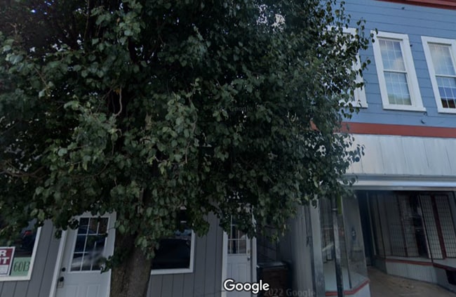 Building Photo - 6013 Vine St Unit 2F