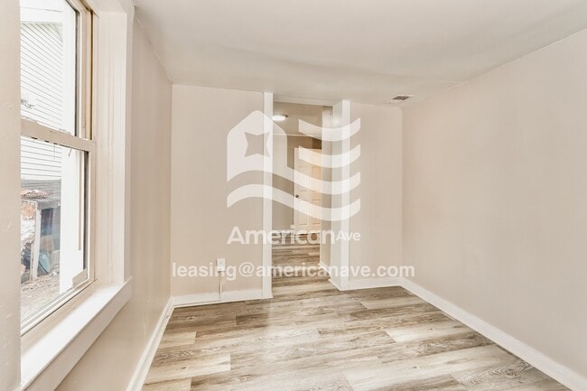 Photo - 3701 Powell Ave