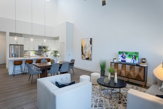 Everleigh Vernon Hills 55+ Active Adult Apartments