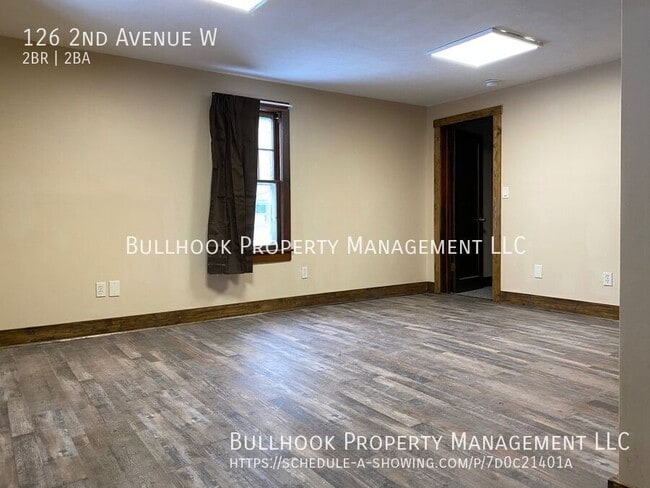 Photo - 126 2nd Ave W