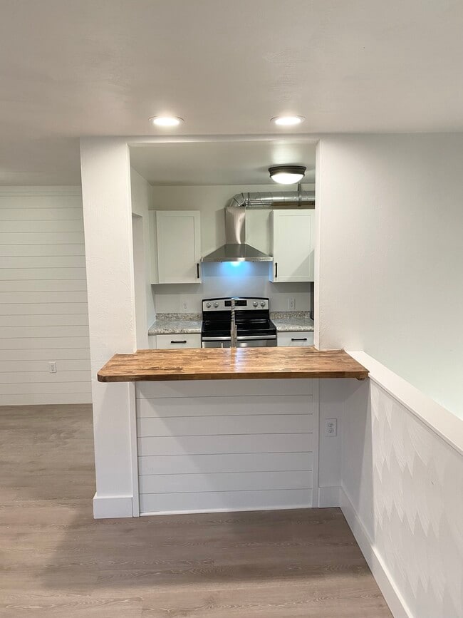 Photo - 5040 Amy Dr Unit 1