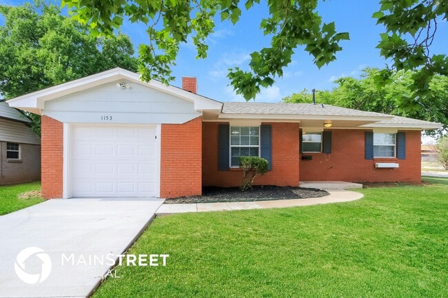 Building Photo - 1153 Elmhurst St