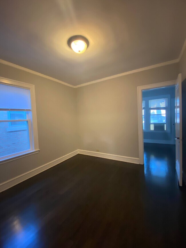 Photo - 5741 N Drake Ave